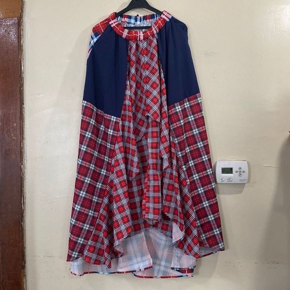 Dresses & Skirts - Beautiful Christmas Skirt Size M